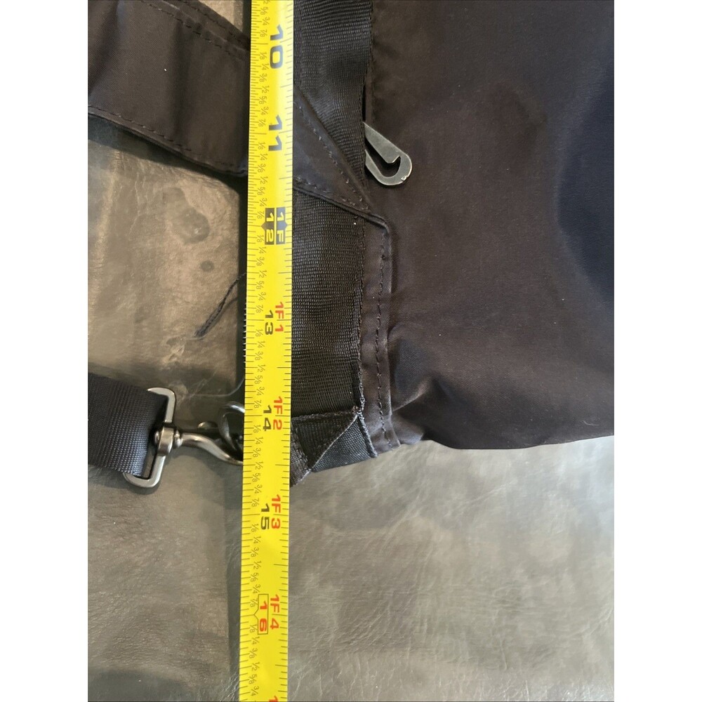Nike Crossbody Bag Black Detachable Chain - Picture 13 of 16